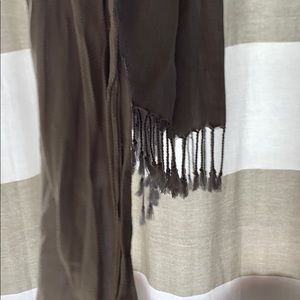 Natalie silver scarf